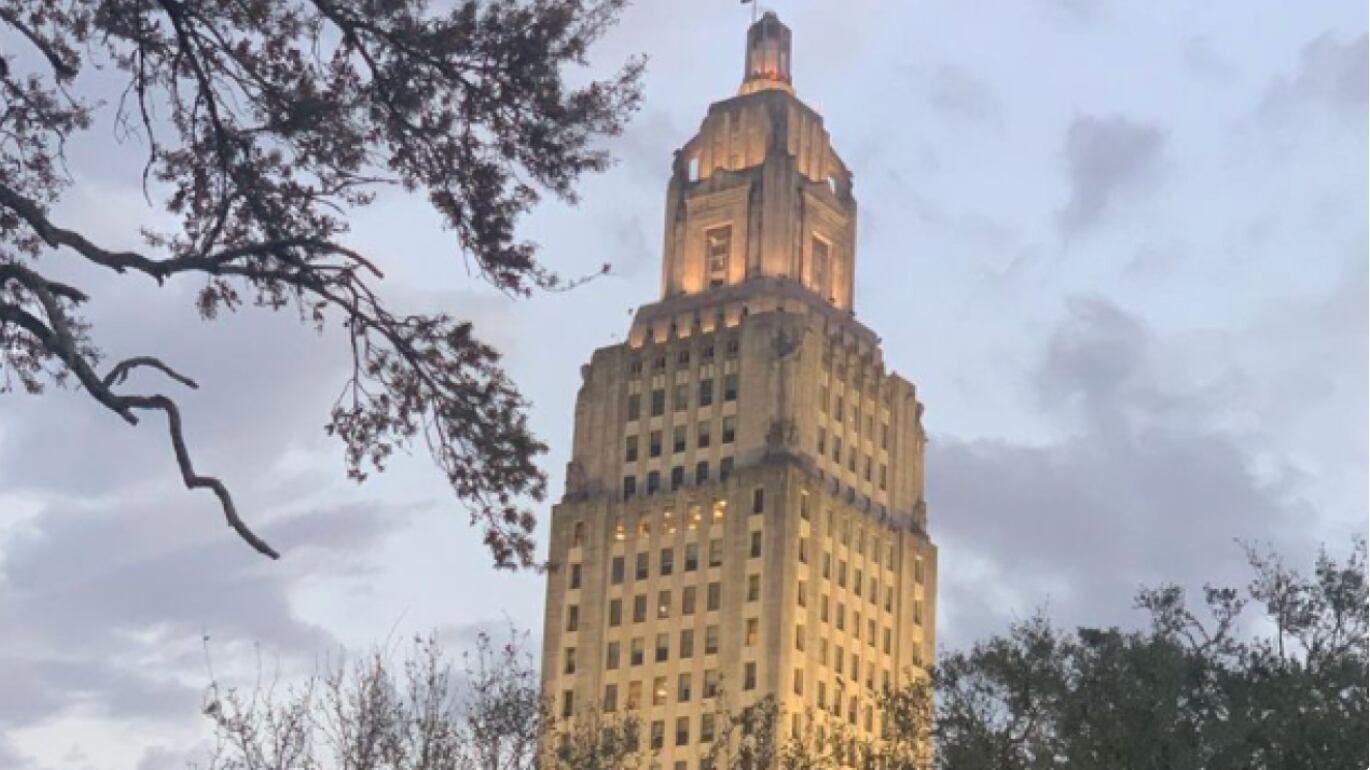 Louisiana voters to decide on lifetime governor term limits