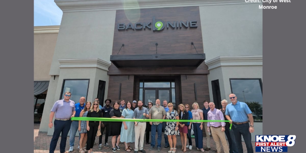 The Back Nine Golf celebrates ribbon cutting in West Monroe